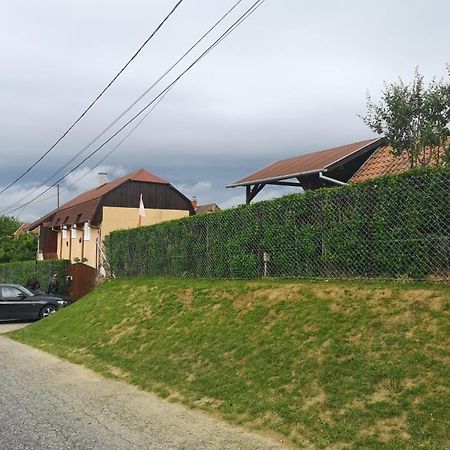 Karos Centrál Apartmanház Zalakaros Esterno foto